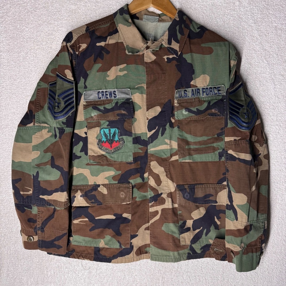 Vintage US Air Force Woodland Camo BDU Coat Medium X-Short Crews Patches USAF